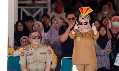 Gerak jalan hari kedua dalam rangka memeriahkan HUT ke-81 Kemerdekaan Republik Indonesia di Kabupaten Barru berlangsung meriah,