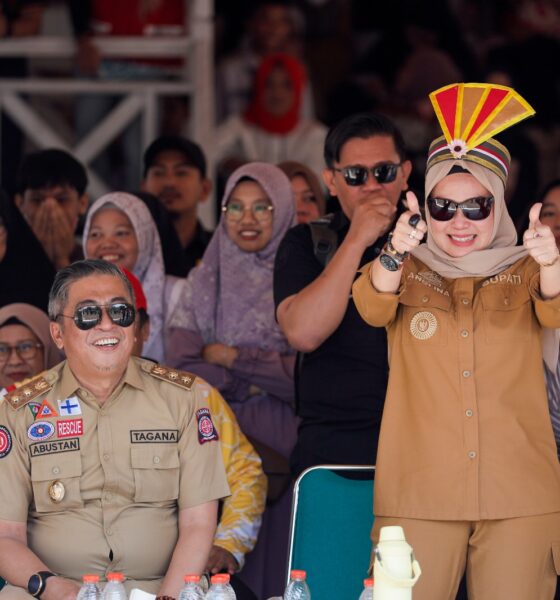 Gerak jalan hari kedua dalam rangka memeriahkan HUT ke-81 Kemerdekaan Republik Indonesia di Kabupaten Barru berlangsung meriah,
