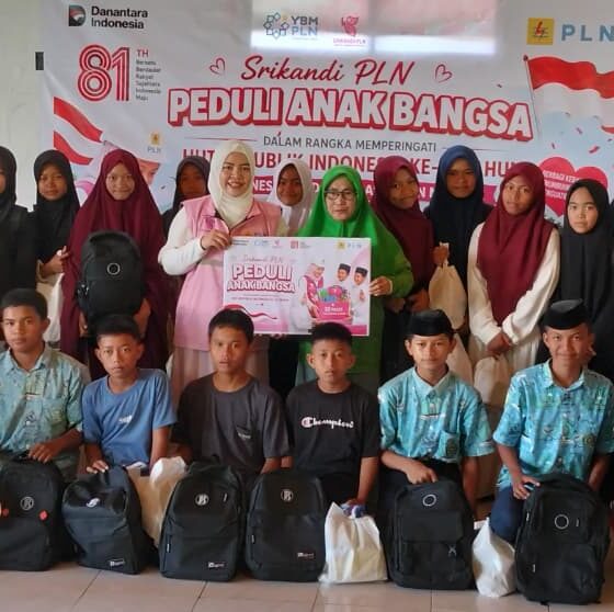 Menyambut Hari Kemerdekaan Republik Indonesia ke-81, Srikandi PT PLN (Persero) UP3 Bulukumba