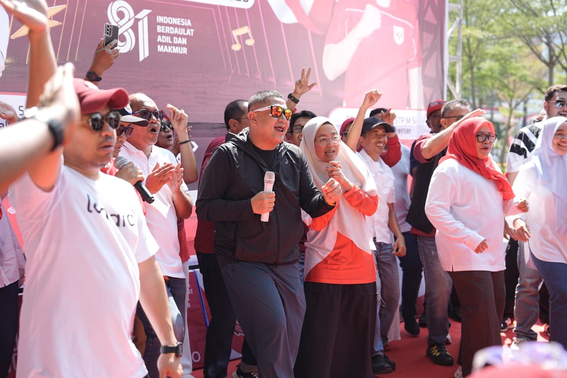 Halaman Kantor Balai Kota Makassar berubah menjadi ruang penuh keceriaan, Jumat (14/8/2026) pagi.