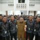 Wali Kota Makassar Munafri Arifuddin alias Appi memberikan apresiasi kepada 70 anggota Pasukan Pengibar Bendera Pusaka (Paskibraka) Kota Makassar 2026