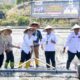 Kabupaten Barru menjadi lokasi Gerakan Tanam Serempak Nasional di Sulawesi Selatan. Pemkab Barru mendorong pertanian modern untuk meningkatkan produktivitas dan kesejahteraan petani.