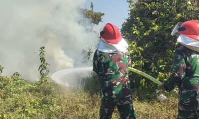 ajaran Kodim 1409/Gowa bersama Dinas Pemadam Kebakaran (Damkar) Pemerintah Kabupaten Gowa bergerak cepat