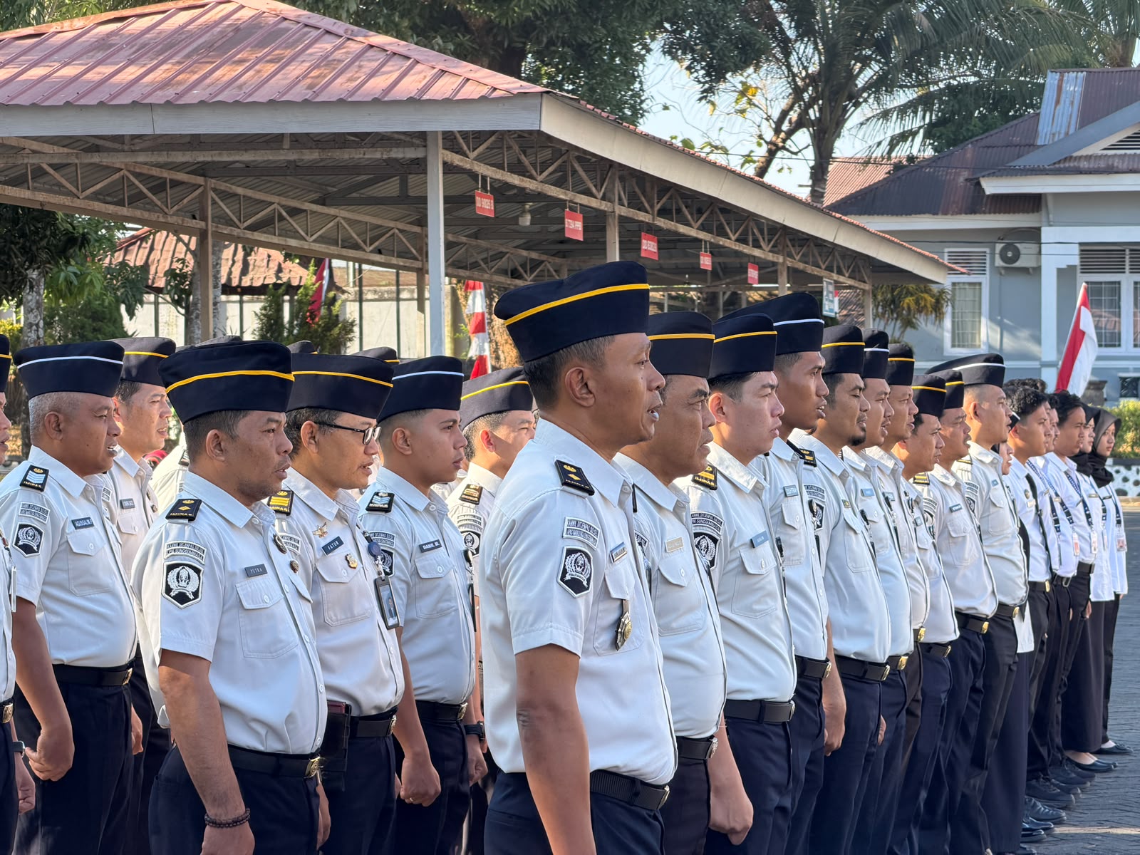 Kepala Lapas Narkotika Kelas IIA Sungguminasa, Moh. Ilham Agung Setyawan, menekankan pentingnya integritas, kedisiplinan,