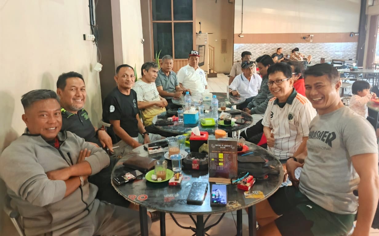 Ketua PWI Sulsel Suwardi Thahir menegaskan kewenangan PWI kabupaten/kota berada di bawah PWI Sulsel dan menyiapkan Plh untuk PWI Wajo.