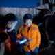 Badan Penanggulangan Bencana Daerah (BPBD) Kota Makassar melakukan penanganan kebakaran yang melanda satu rumah permanen