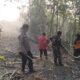 Respons cepat personel Kodim 1409/Gowa bersama tim gabungan berhasil mengendalikan dan memadamkan kebakaran hutan dan lahan (Karhutla)