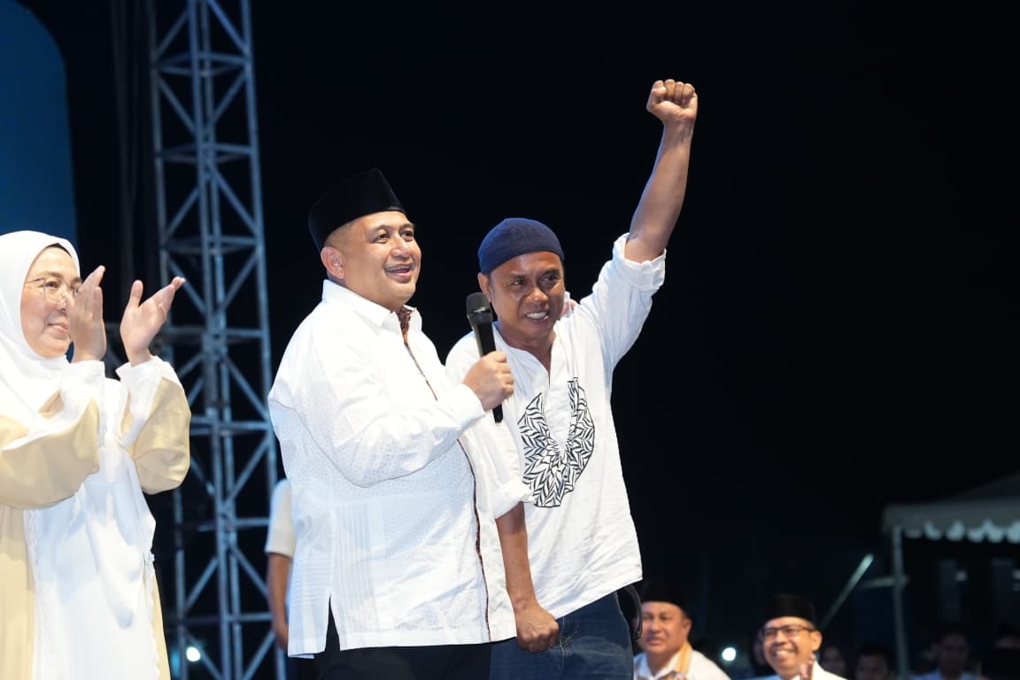 Pemerintah Kota Makassar kembali menggelar Maulid Akbar di dermaga Pelabuhan Paotere,