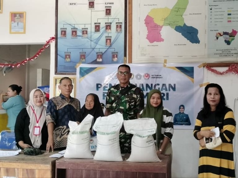 Kepedulian terhadap masyarakat terus ditunjukkan Babinsa Desa Kampili, Koramil 05/Pallangga, Sertu Rusli.