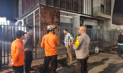 Kebakaran terjadi di sebuah outlet ruangan cafe yang berada di Jalan Toddopuli 7,