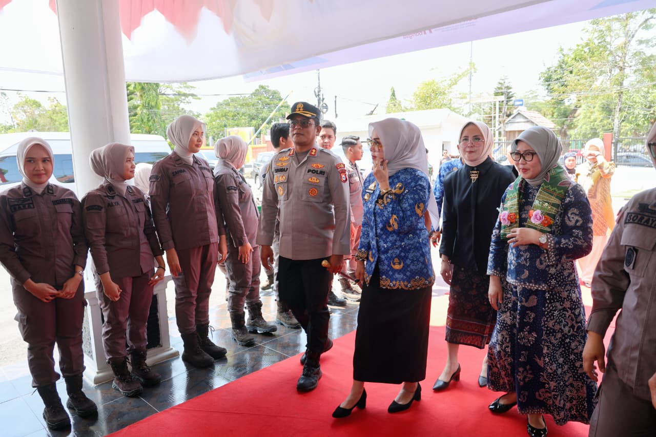 Bupati Barru Andi Ina Kartika Sari menyambut kunjungan Kajati Sulsel Muhammad Syarifuddin di Kejaksaan Negeri Barru untuk memperkuat sinergi dan koordinasi antarlembaga.