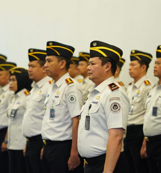 Sebanyak 13 CPNS Lapas Kelas I Makassar resmi dilantik dan diambil sumpah sebagai PNS. Kalapas Gumilar Budirahayu menekankan integritas, disiplin dan profesionalisme dalam pengabdian.