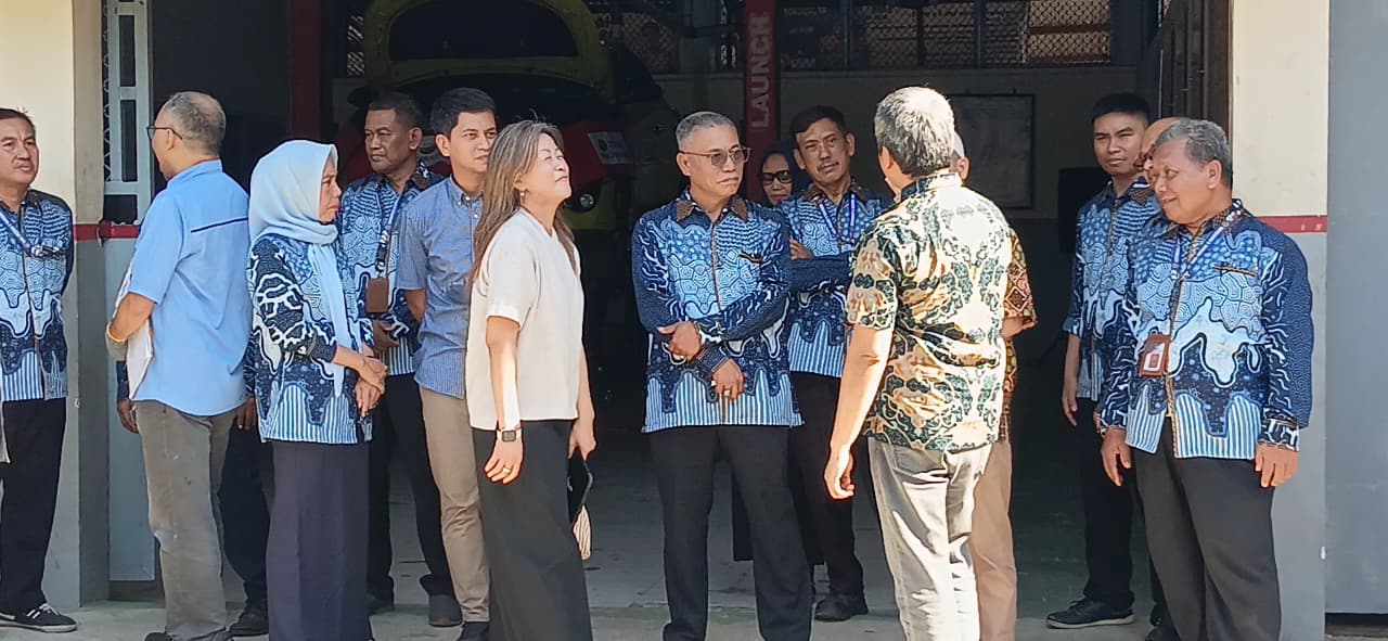 SMKN 5 Makassar dipercaya menjadi salah satu perwakilan kelas industri Toyota di kawasan Indonesia Timur melalui program Toyota Technician Education Program (T-TEP).