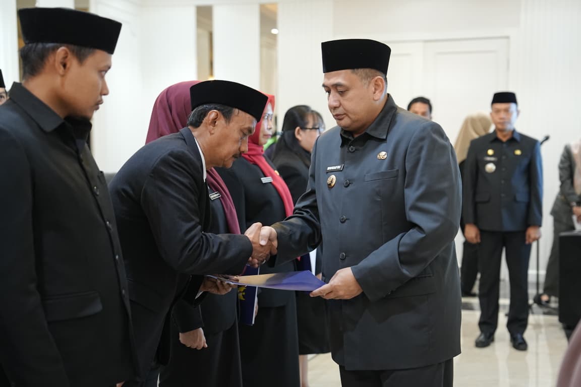 Wali Kota Makassar Munafri Arifuddin meminta pengelolaan TPA Tamangapa dilakukan secara profesional, modern, berbasis teknologi dan berwawasan lingkungan.