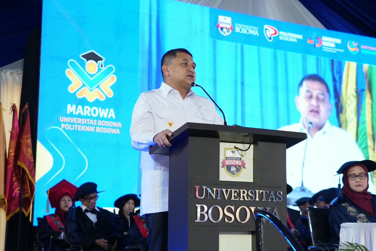 Wali Kota Makassar, Munafri Arifuddin, membekali sekitar 5.000 mahasiswa baru Universitas Bosowa dan Politeknik Bosowa