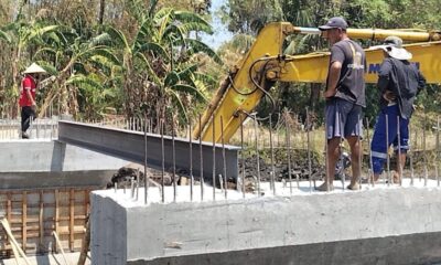 Semangat gotong royong antara TNI dan masyarakat kembali terlihat dalam pembangunan infrastruktur di Kabupaten Gowa.