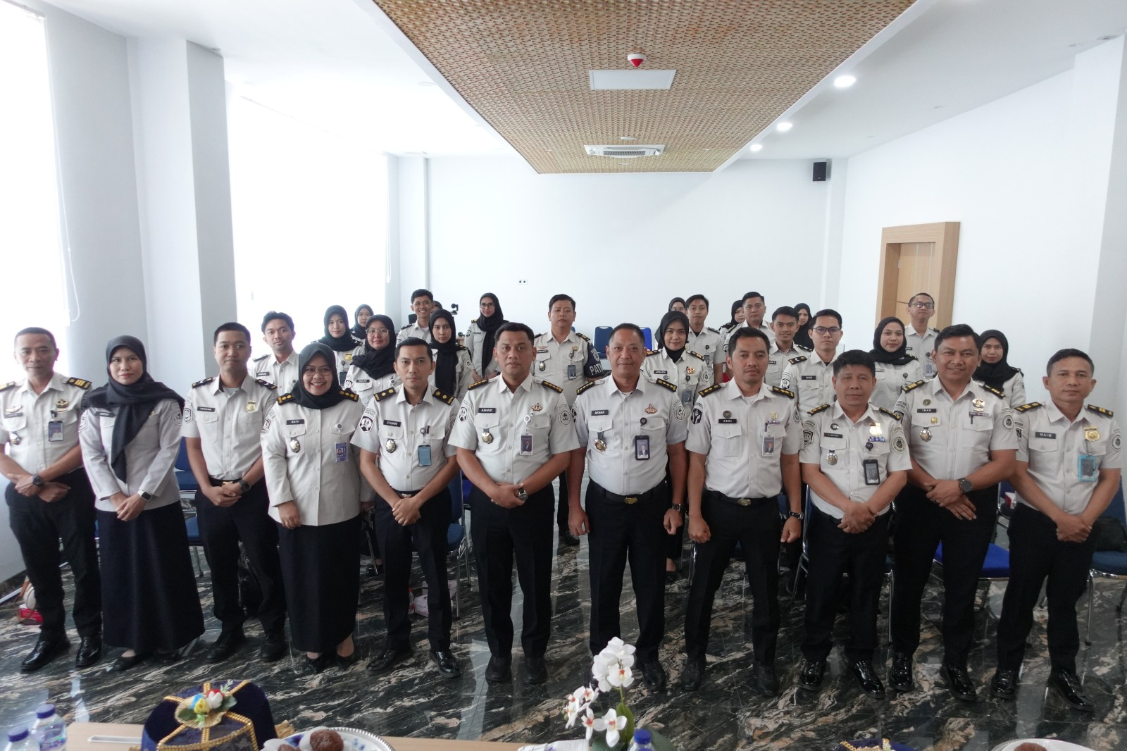 Lembaga Pemasyarakatan (Lapas) Kelas I Makassar terus memperkuat kualitas tata kelola administrasi dan pembinaan pegawai.