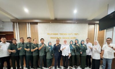 Bupati Barru Andi Ina Kartika Sari meninjau fasilitas dan pelayanan Pengadilan Agama Barru, sekaligus membahas sarpras, parkir, dan kebutuhan pelayanan hukum masyarakat.