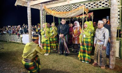 Wakil Bupati Barru , Abustan A. Bintang, mewakili Bupati Barru, Andi Ina Kartika Sari