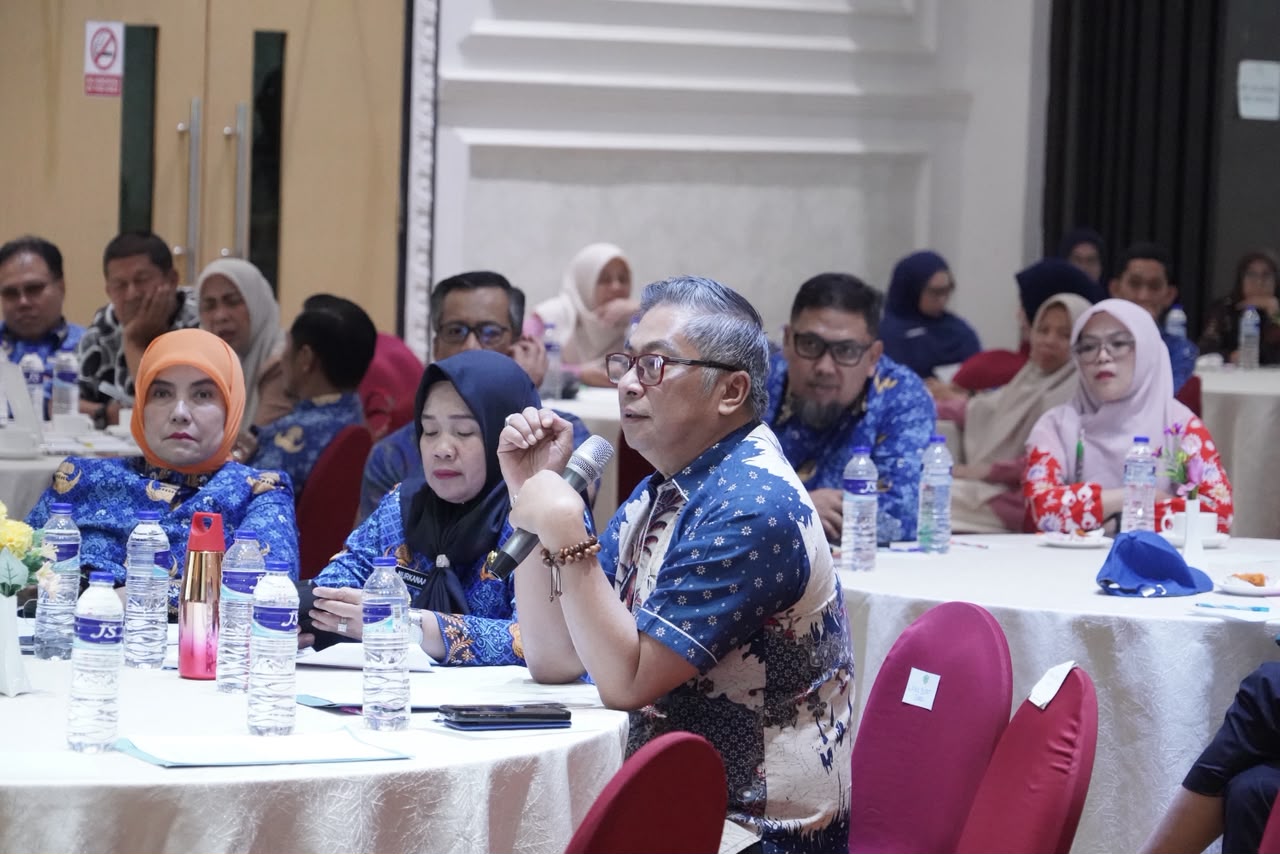 Wabup Barru Abustan A Bintang mendorong penguatan sinergi pemerintah daerah dalam pencegahan dan penanggulangan HIV-AIDS menuju target Ending AIDS 2030.