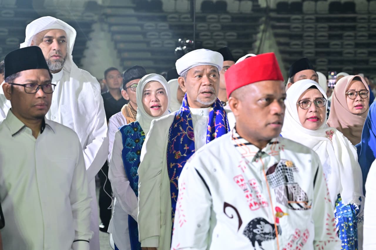 Wakil Wali Kota Makassar sekaligus Ketua Badan Kontak Majelis Taklim (BKMT) Kota Makassar, Aliyah Mustika Ilham,