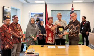Gubernur Kaltara menargetkan pembelajaran Bahasa Inggris berstandar internasional melalui MoU pendidikan untuk meningkatkan kualitas dan kompetensi pelajar.