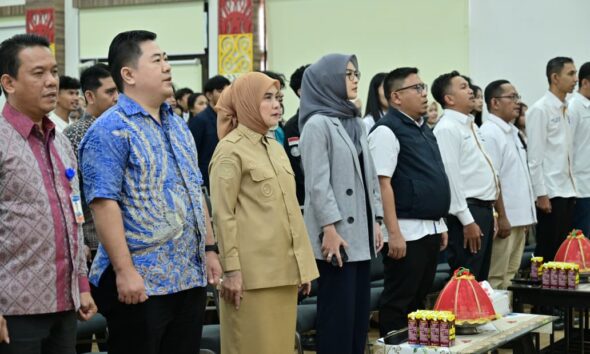 Wakil Wali Kota Makassar Aliyah Mustika Ilham menghadiri pelantikan IKA ISMEI Sulselbartra periode 2025–2030 dengan tema transformasi ekonomi Sulawesi dari komoditas menuju nilai tambah.