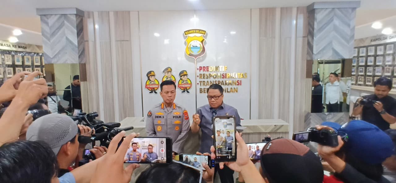 Dirresnarkoba Polda Sulsel Kombes Pol Sugeng Sudarso mengungkap kronologi terduga pelaku narkoba yang meninggal setelah diamankan di Bulukumba dan mendapat perawatan medis.
