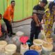 Kekeringan yang melanda sejumlah wilayah Kota Makassar mulai berdampak serius terhadap ketersediaan air bersih.