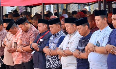 Lembaga Pemasyarakatan (Lapas) Narkotika Kelas IIA Sungguminasa menggelar Shalat Istisqa’ bersama pegawai dan Warga Binaan Pemasyarakatan (WBP) di Lapangan Dalam Lapas Narkotika Sungguminasa,