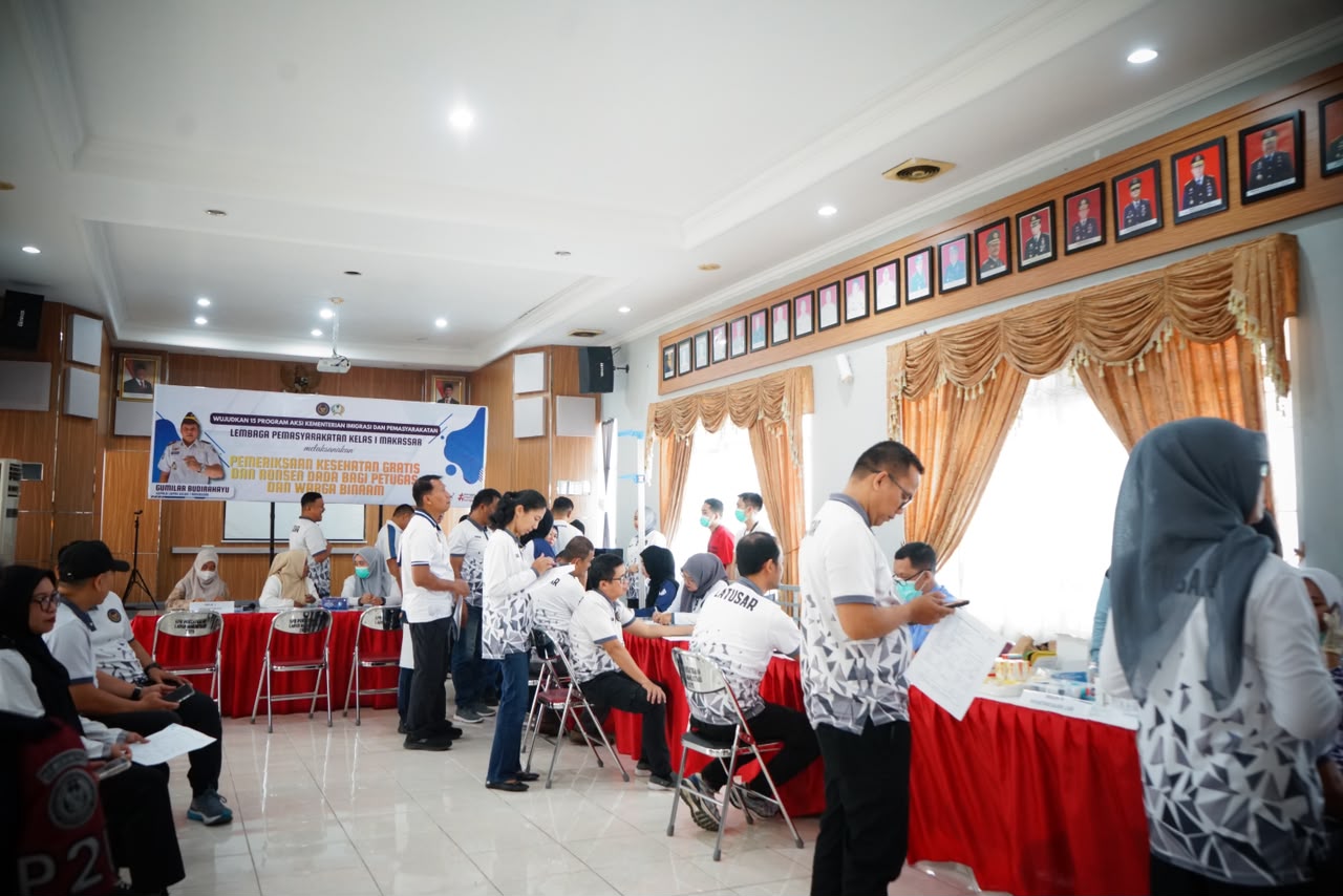 Lapas Kelas I Makassar menggelar pemeriksaan kesehatan gratis dan rontgen bagi seluruh pegawai sebagai upaya deteksi dini dan menjaga kesehatan petugas.