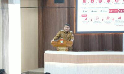 Wali Kota Makassar Munafri Arifuddin meminta camat dan lurah meninggalkan budaya seremoni dan mengutamakan program yang memberi dampak nyata bagi masyarakat.