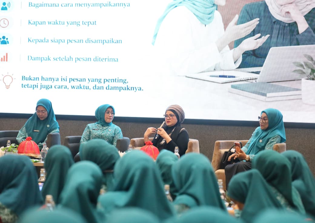 TP PKK Kota Makassar menggelar Capacity Building 2026 untuk memperkuat kapasitas, komunikasi, kepemimpinan, dan kolaborasi kader PKK di setiap jenjang kepengurusan.
