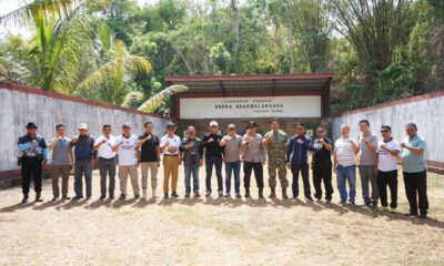 Dandim 1409/Gowa Letkol Arm. Sapari menghadiri Eksibisi Menembak bersama Kapolresta Gowa Kombes Pol. Muh. Yusuf Usman untuk memperkuat sinergitas TNI-Polri dan Forkopimda Gowa.