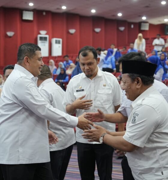 Wali Kota Makassar Munafri Arifuddin mendorong kepala sekolah menjadi lokomotif perubahan untuk meningkatkan kualitas pendidikan, kompetensi guru, dan karakter siswa.