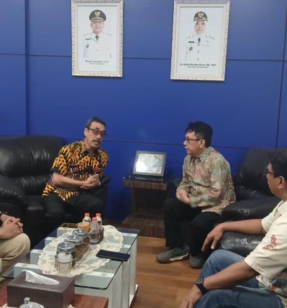Perumda Air Minum Kota Makassar mendapat apresiasi PWI Sulsel atas upaya menjaga pasokan air bersih di tengah ancaman El Nino Godzilla dan kemarau panjang.