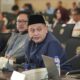 Wali Kota Makassar Munafri Arifuddin menyampaikan aspirasi pembangunan kepada Komisi VII DPR RI, meliputi insentif industri, investasi, infrastruktur pariwisata, ekonomi kreatif, dan pembangunan dermaga di wilayah kepulauan untuk mendorong pertumbuhan ekonomi Makassar.