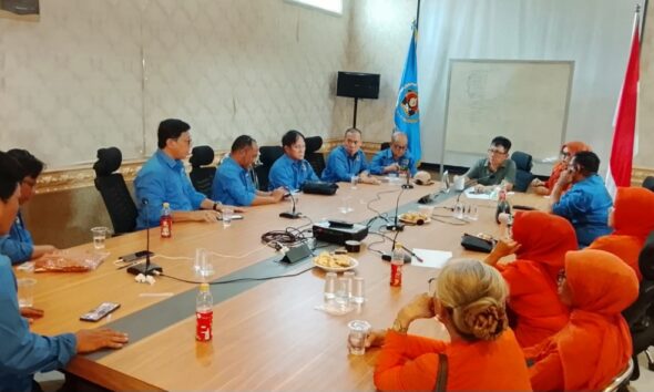 PWI Sulsel mematangkan persiapan pelantikan pengurus periode 2026–2031 yang dipimpin Suwardi Thahir pada 17 Oktober 2026 di Hotel Claro Makassar, sekaligus penyerahan PWI Sulsel Award.