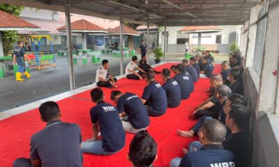 Lapas Kelas I Makassar memperkuat keamanan dan ketertiban Blok Hunian G dan H melalui arahan kepada kepala kamar, peningkatan kedisiplinan, kebersihan, dan deteksi dini gangguan keamanan.