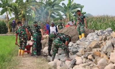 TMMD ke-130 Kodim 1409/Gowa mulai membangun jalan tani di Desa Kalebarembeng, Bontonompo. Dandim Letkol Arm. Sapari menargetkan pengerjaan selesai tepat waktu untuk mendukung petani dan ketahanan pangan.