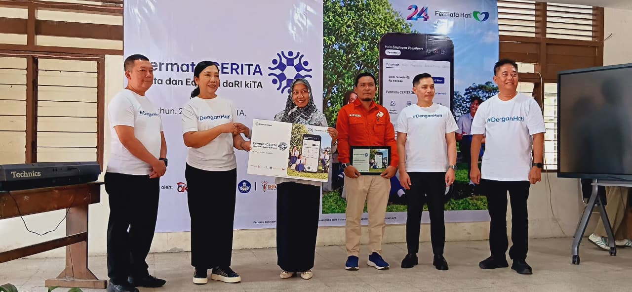 Dinas Pendidikan Makassar bersama Permata Bank menggelar Permata CERITA 2026 di SMP Katolik Belibis untuk mengedukasi siswa tentang literasi keuangan digital dan budaya menabung.