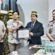 Gubernur Kaltara Zainal Arifin Paliwang memberikan penghargaan kepada Ditreskrimsus Polda Sulsel atas pengungkapan kasus penipuan deepfake yang merugikan korban Rp75 juta.