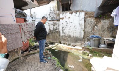 Wali Kota Makassar Munafri Arifuddin menegur petugas Puskesmas Jongaya setelah menemukan area belakang yang kumuh dan meminta segera dibenahi.