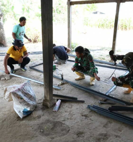 Satgas TMMD ke-130 Kodim 1409/Gowa mempercepat pabrikasi tower sumur di Desa Kalebarembeng, Bontonompo, untuk mendukung akses air bersih bagi masyarakat.