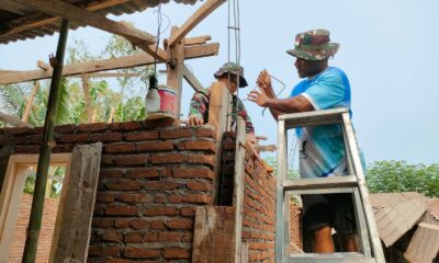 Renovasi rumah tidak layak huni milik Muh. Ramli di Desa Kalebarembeng, Gowa, mencapai 26 persen. Dansatgas TMMD ke-130 Letkol Arm. Sapari menekankan pengawasan dan kualitas pembangunan.