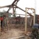 Satgas TMMD ke-130 Kodim 1409/Gowa mempercepat pembangunan RTLH milik Ismail di Desa Kalebarembeng, Bontonompo, melalui kerja sama TNI dan masyarakat.
