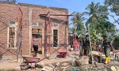 Renovasi rumah Muh. Ramli melalui program TMMD ke-130 Kodim 1409/Gowa di Desa Kalebarembeng mencapai progres 55 persen pada 29 Oktober 2026.
