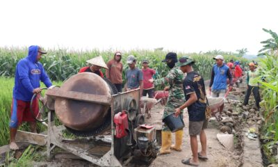 Satgas TMMD ke-130 Kodim 1409/Gowa melanjutkan pembangunan jalan tani di Desa Kalebarembeng, Gowa, untuk memperlancar akses petani dan distribusi hasil panen.