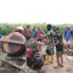 Satgas TMMD ke-130 Kodim 1409/Gowa melanjutkan pembangunan jalan tani di Desa Kalebarembeng, Gowa, untuk memperlancar akses petani dan distribusi hasil panen.